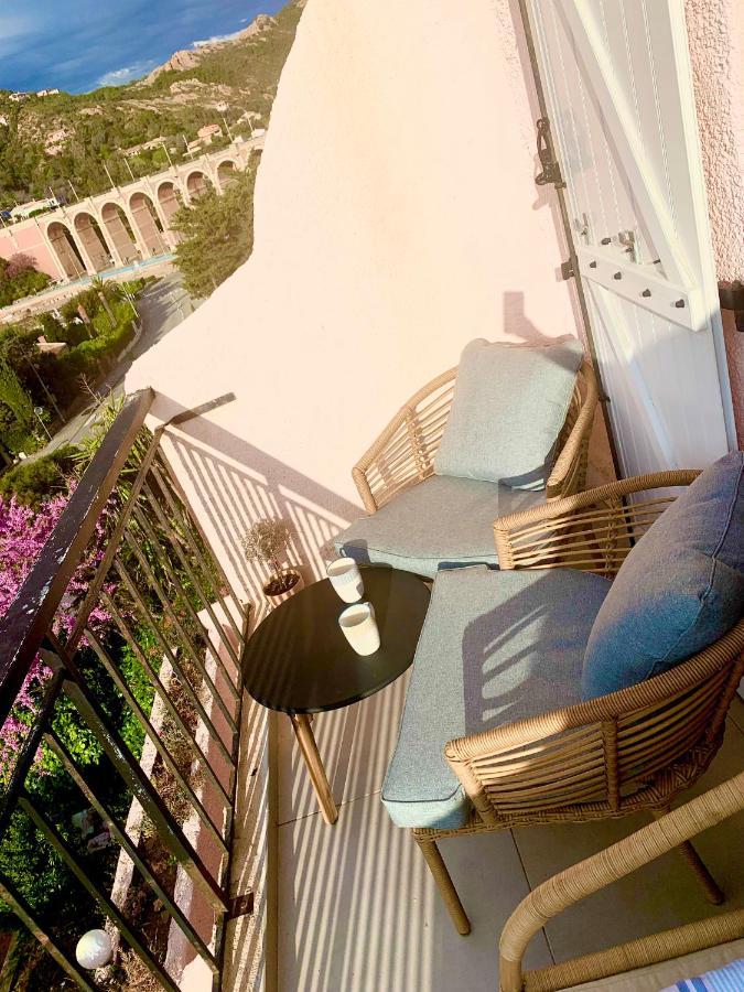 La Belle Vue-Charming Duplex Apartment With Sea View, 50 Meters From Beach And Private Parking Saint-Raphaël Екстериор снимка